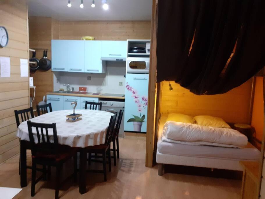 Appartement Face Au Thermes Et Au Calme Bagneres-de-Luchon Luaran gambar