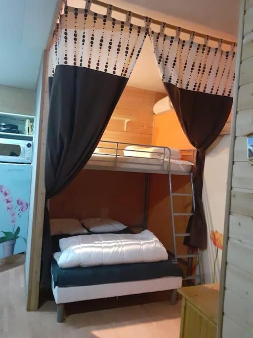 Appartement Face Au Thermes Et Au Calme Bagneres-de-Luchon Luaran gambar